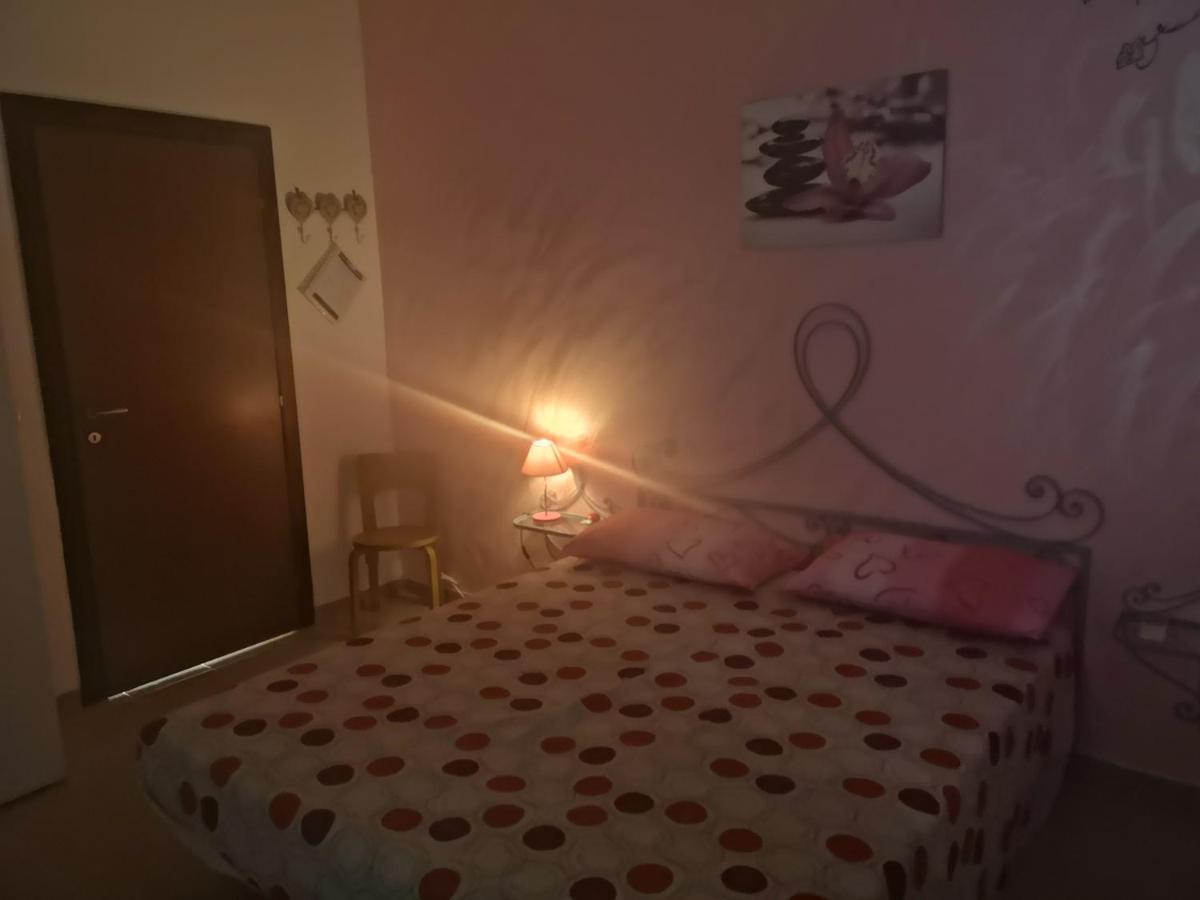 B&B Angolo Magico Parabita Luaran gambar
