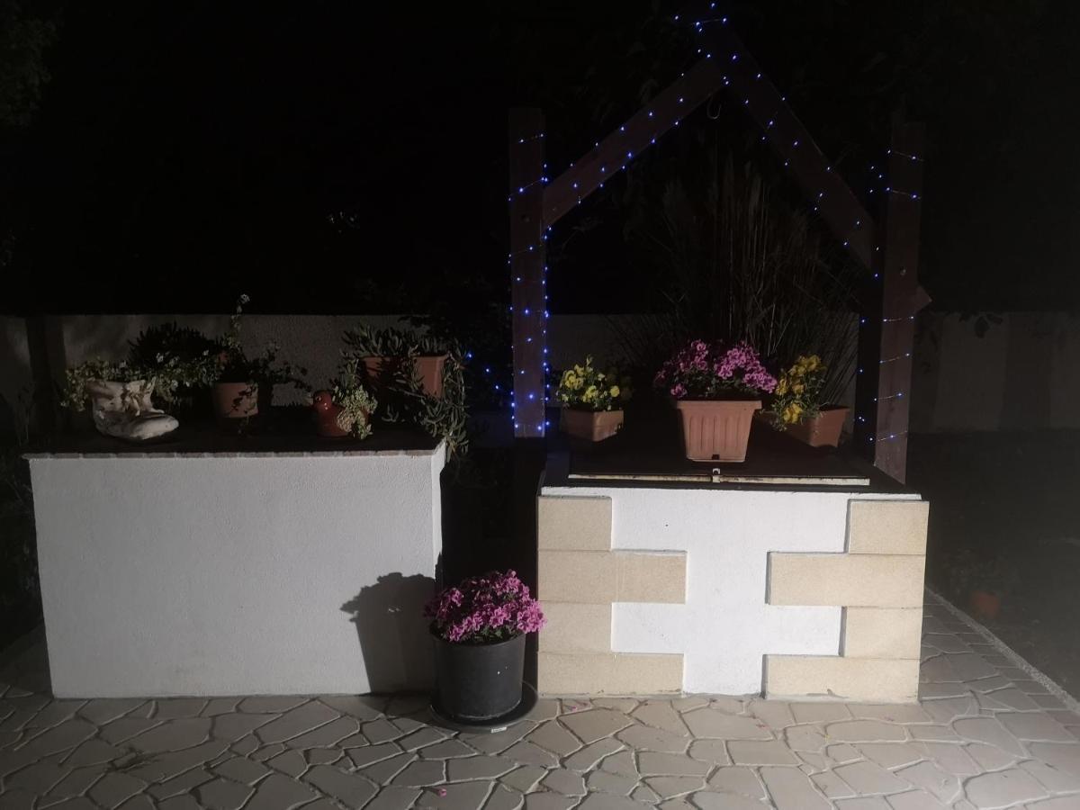 B&B Angolo Magico Parabita Luaran gambar