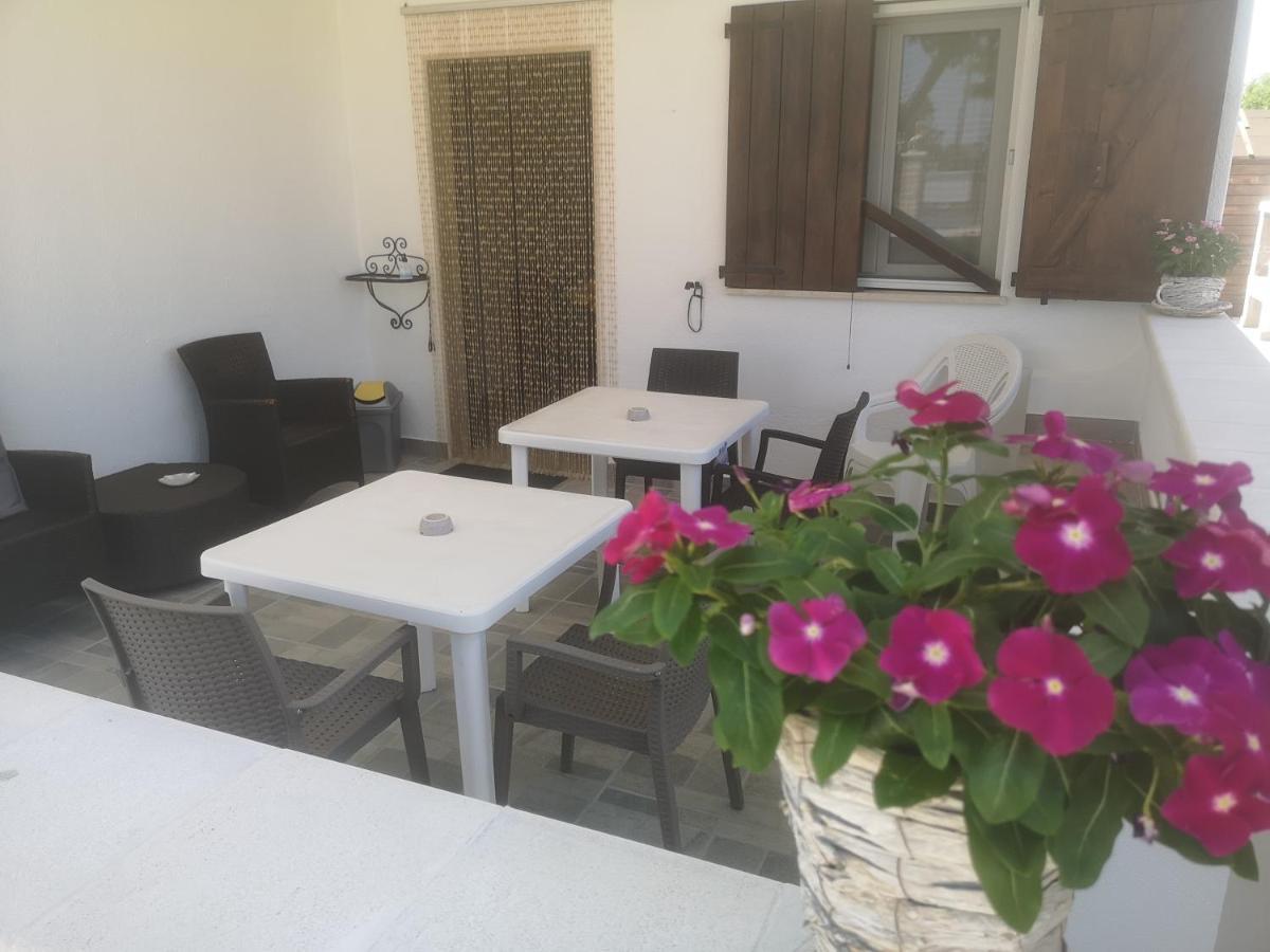 B&B Angolo Magico Parabita Luaran gambar