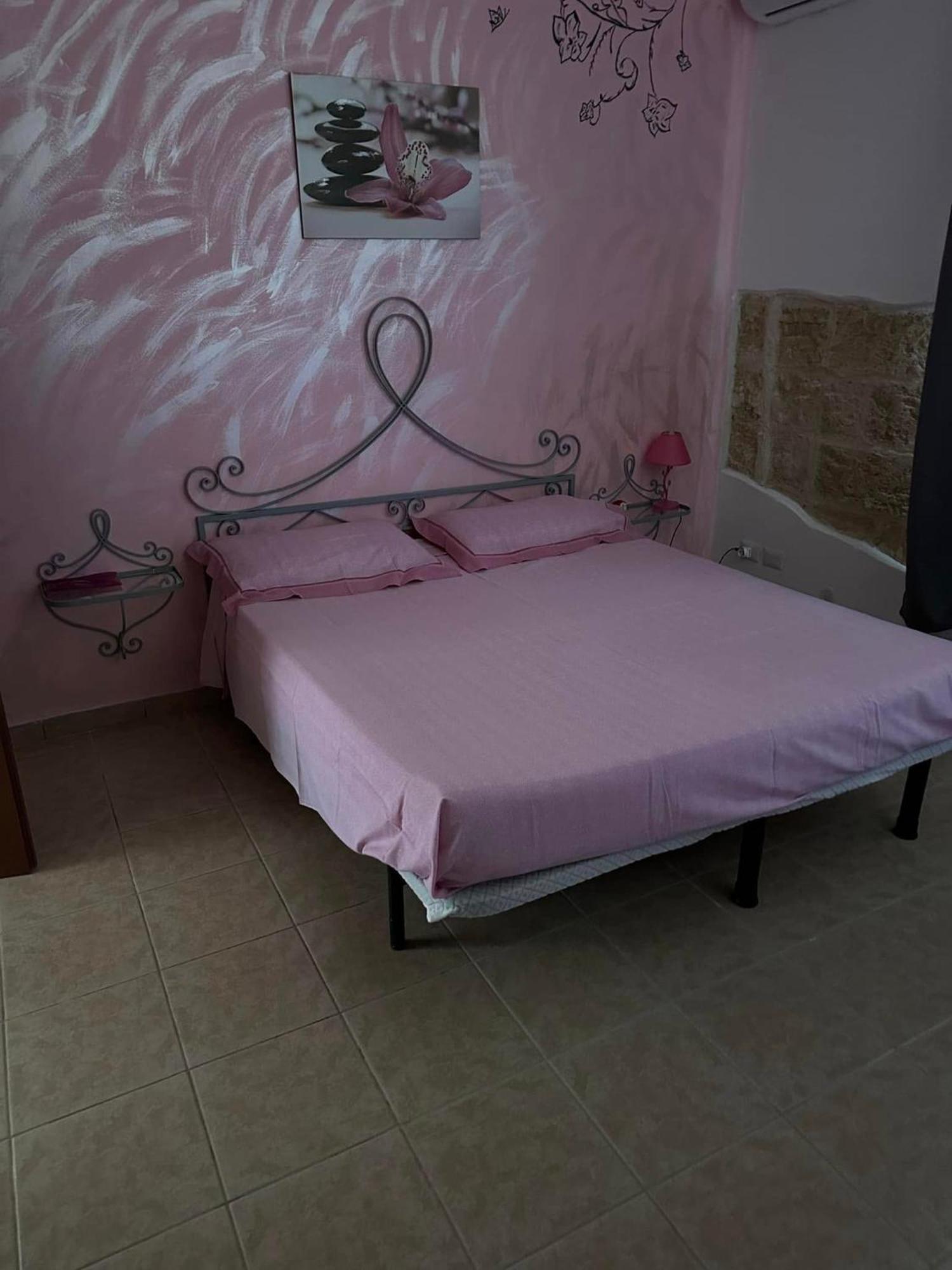 B&B Angolo Magico Parabita Luaran gambar